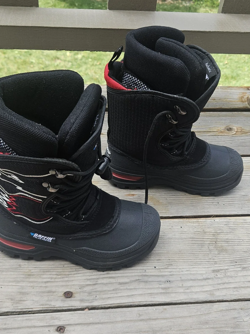Baffin Polar Proven Snow Boots Red/Black Size 12 Little Kids